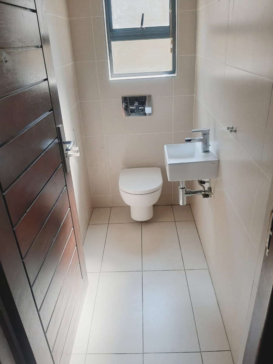 7 Bedroom Property for Sale in Amalinda Eastern Cape